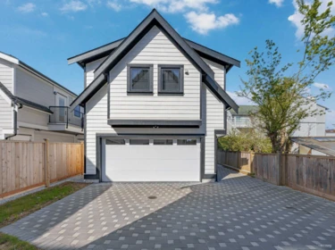 Outdoor Patio Photo of 4911A 53 Street, Delta, BC
