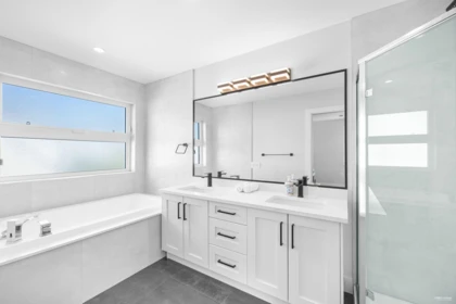 Powder Room Photo of 4911A 53 Street, Delta, BC