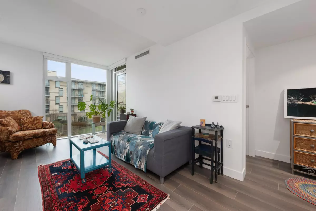 Family Room Photo of 305 8138 Fraser Street, Vancouver, BC