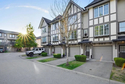Front Yard Photo of 99 20875 80 Avenue, Langley, BC