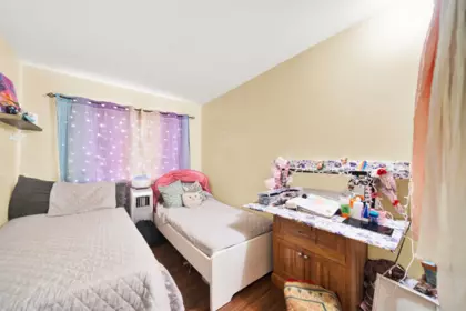 Primary Bedroom Photo of 102 9765 140 Street, Surrey, BC