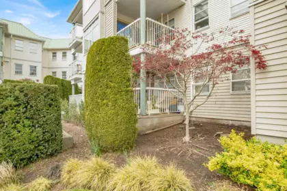 Staircase Photo of 102 9765 140 Street, Surrey, BC