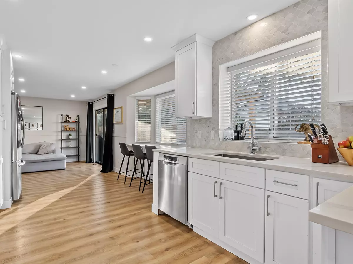 Dining Area Photo of 6323 171a Street, Surrey, BC