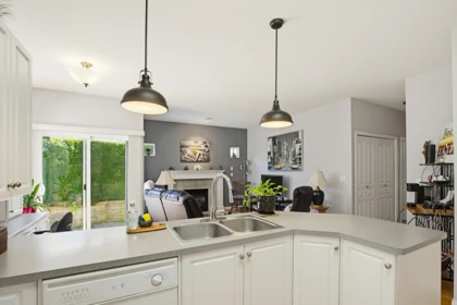 Kitchen Photo of 146 33751 7 Avenue, Mission, BC