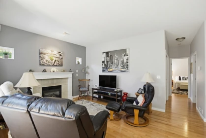 Walk-In Closet Photo of 146 33751 7 Avenue, Mission, BC