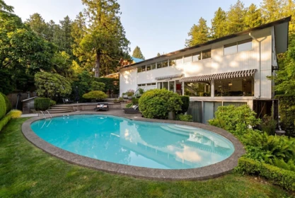 Hot Tub / Spa Photo of 6263 Carnarvon Street, Vancouver, BC