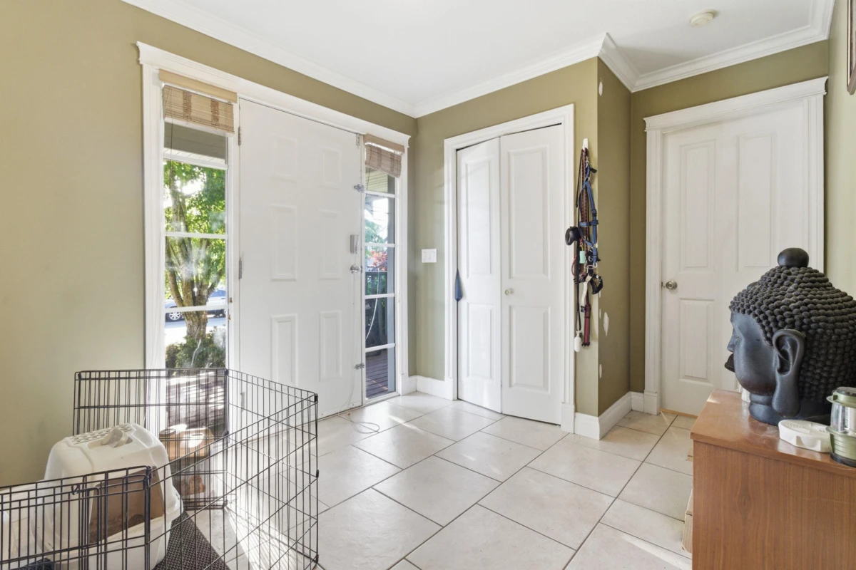 Family Room Photo of 8558 Fennel Street, Mission, BC
