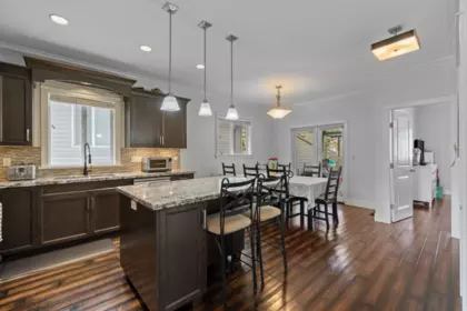 Kitchen Island Photo of 331 Keary Street, New Westminster, BC