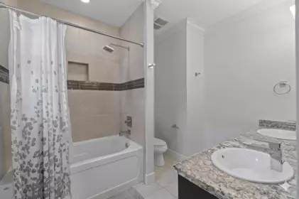 Powder Room Photo of 331 Keary Street, New Westminster, BC