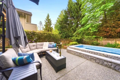 Front Yard Photo of 4383 Cove Cliff Road, North Vancouver, BC