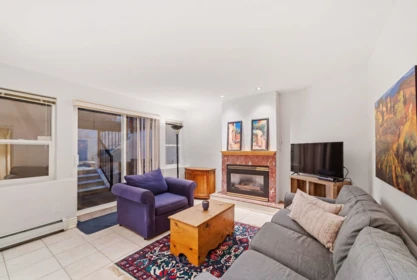 Hallway Photo of 4383 Cove Cliff Road, North Vancouver, BC