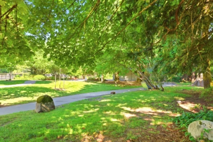 Hot Tub / Spa Photo of 4383 Cove Cliff Road, North Vancouver, BC