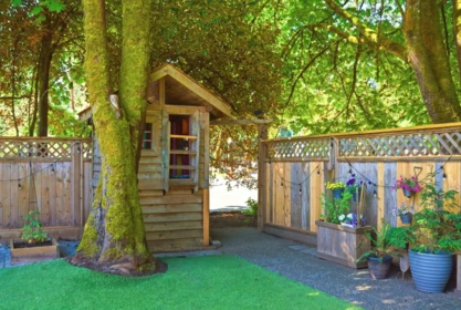 Swimming Pool Photo of 4383 Cove Cliff Road, North Vancouver, BC