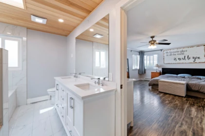 Entry Foyer Photo of 35408 Lethbridge Drive, Abbotsford, BC