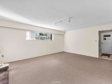 Hot Tub / Spa Photo of 1110 Lodge Road, North Vancouver, BC