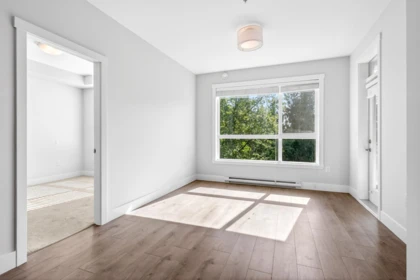 Kitchen Photo of 409 22315 122 Avenue, Maple Ridge, BC