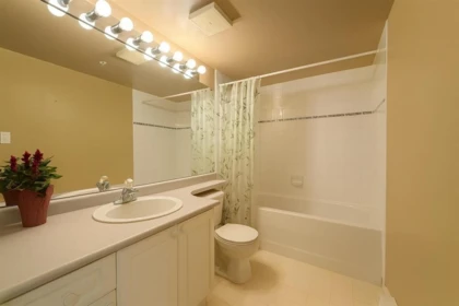 Primary Bathroom Photo of 412 5880 Dover Crescent, Richmond, BC