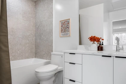 Hallway Photo of 15 5993 143 Street, Surrey, BC