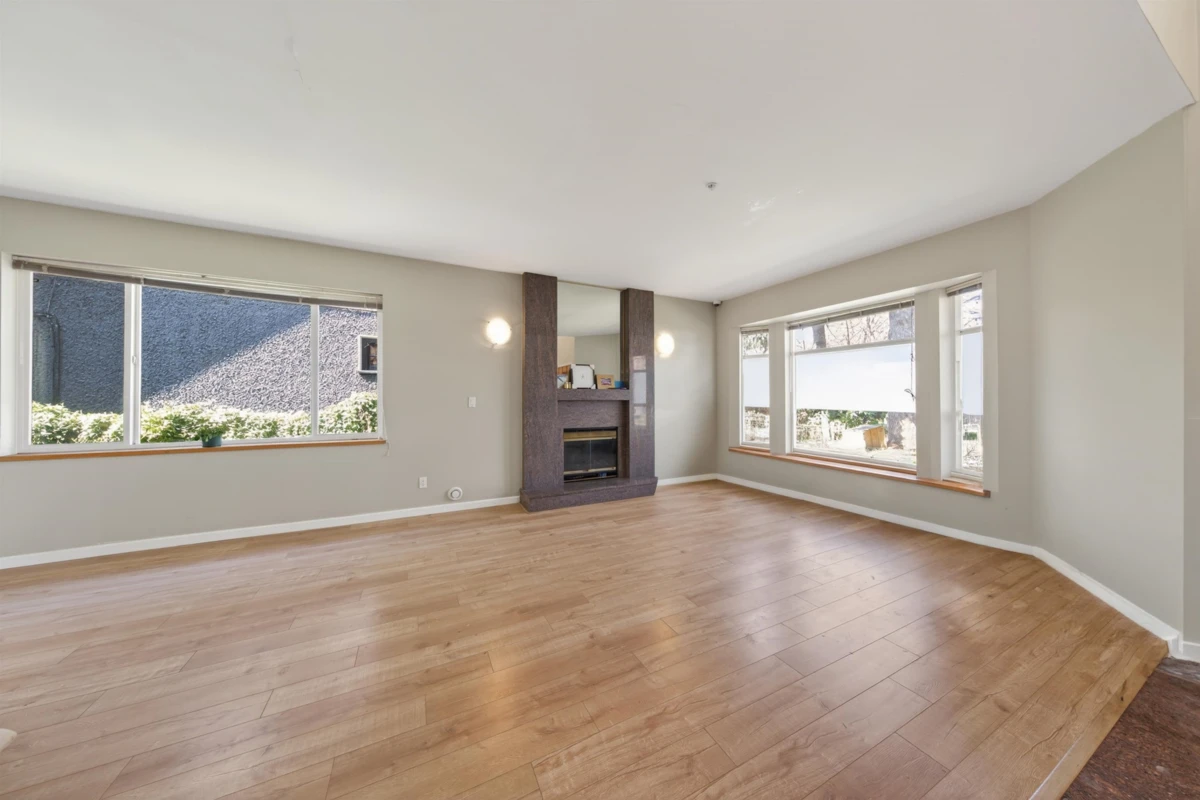 Family Room Photo of 3456 W 36th Avenue, Vancouver, BC