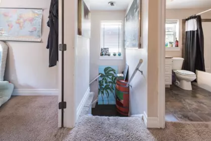 Hallway Photo of 5980 Matsqui Street, Chilliwack, BC