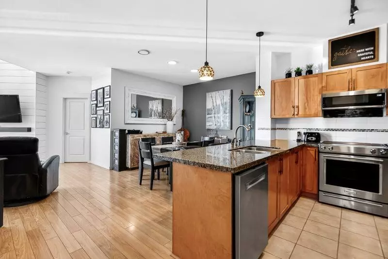 Dining Area Photo of 410 12350 Harris Road, Pitt Meadows, BC