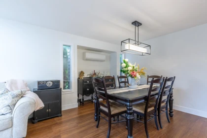 Kitchen Island Photo of 3924 Waterton Crescent, Abbotsford, BC