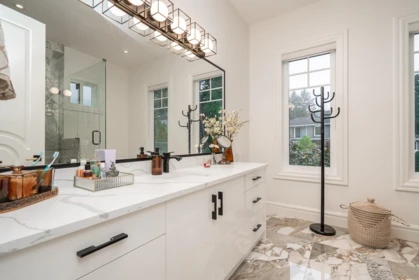 Mudroom Photo of 5612 129a Street, Surrey, BC