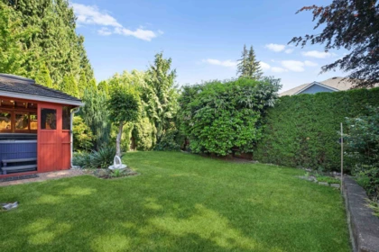 Swimming Pool Photo of 21106 44a Avenue, Langley, BC