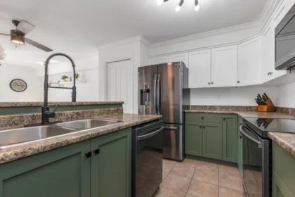 Kitchen Island Photo of 206 8933 Edward Street, Chilliwack, BC