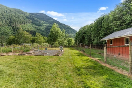 Mudroom Photo of 58458 Mckay Road, Laidlaw, BC