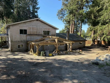 2405 Milliner Road, Roberts Creek, BC, Roberts Creek — Single Family Residence for sale