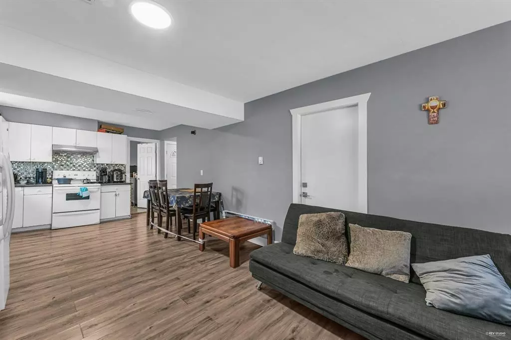Dining Area Photo of 13572 68 Avenue, Surrey, BC