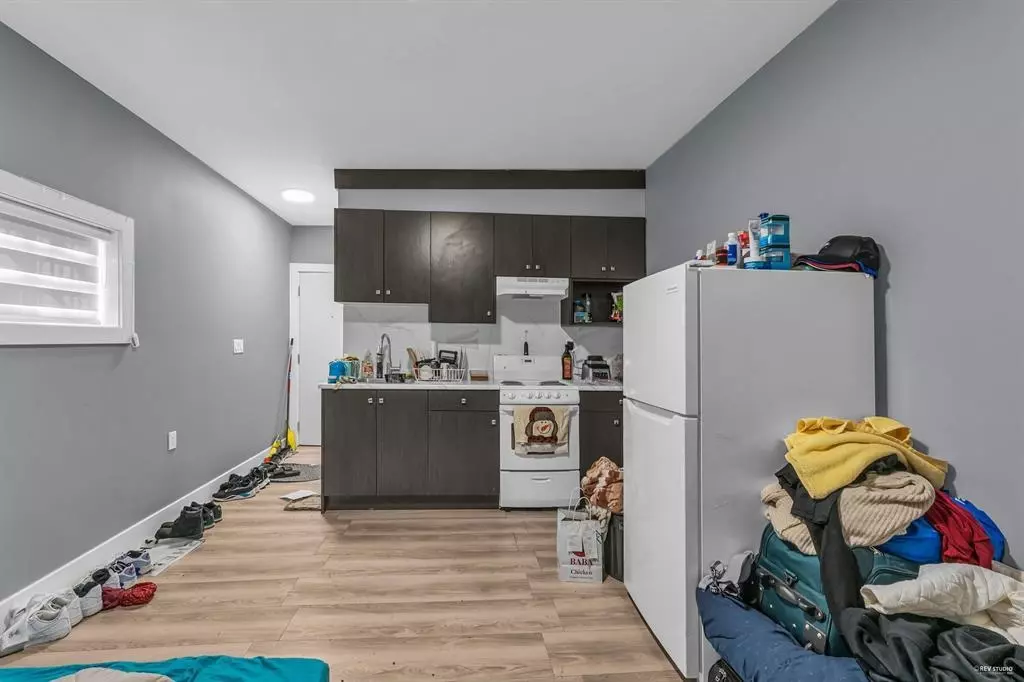 Living Room Photo of 13572 68 Avenue, Surrey, BC