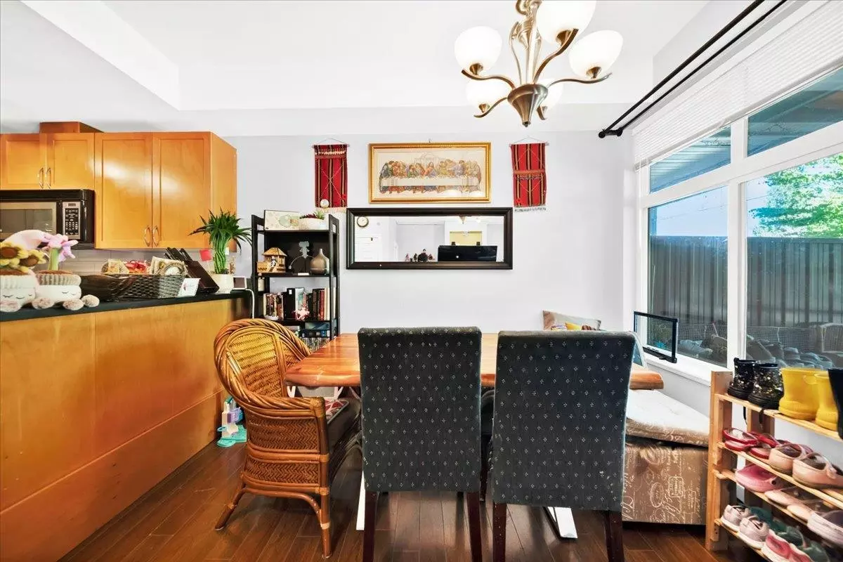 Dining Area Photo of 207 7333 16th Avenue, Burnaby, BC