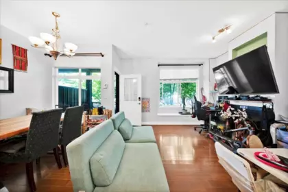 207 7333 16th Avenue, Burnaby, BC, Burnaby — Townhouse for sale