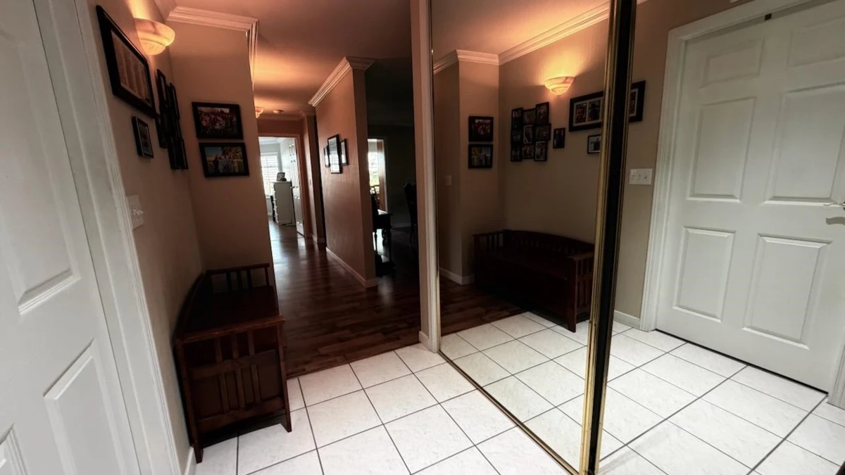 Dining Area Photo of 153 6875 121 Street, Surrey, BC