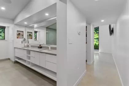 Guest Bathroom Photo of 2409 Windridge Drive, North Vancouver, BC
