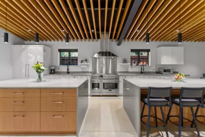 Walk-In Closet Photo of 2409 Windridge Drive, North Vancouver, BC