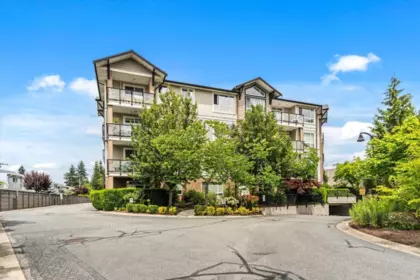 Swimming Pool Photo of 313 32729 Garibaldi Drive, Abbotsford, BC