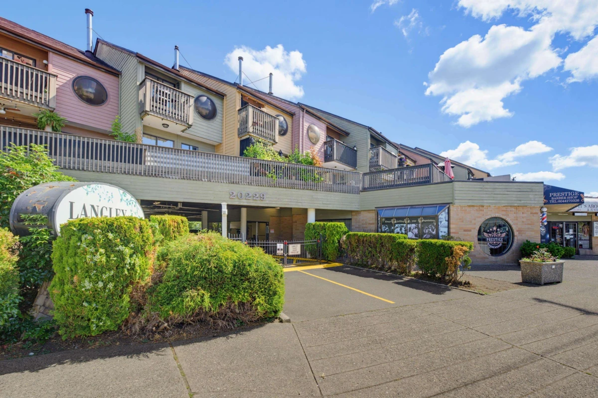 Exterior Rear Photo of 7 20229 Fraser Highway, Langley, BC