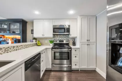 Walk-In Closet Photo of 7 20229 Fraser Highway, Langley, BC