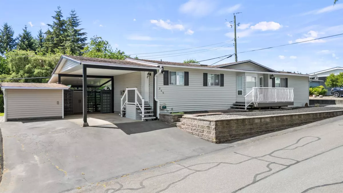 Exterior Rear Photo of 260 27111 Avenue, Langley, BC