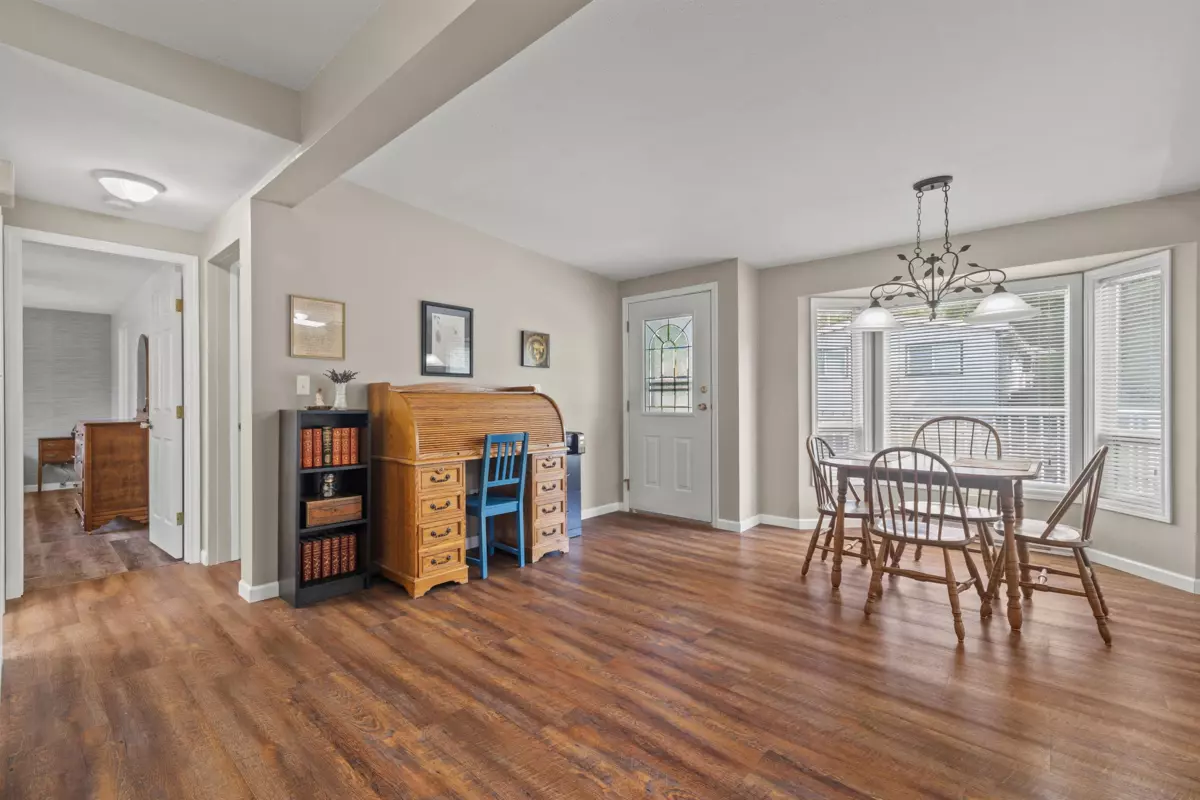 Family Room Photo of 260 27111 Avenue, Langley, BC