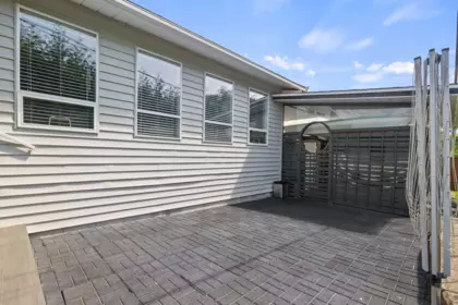 Front Yard Photo of 260 27111 Avenue, Langley, BC