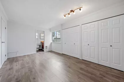 Entry Foyer Photo of 94 6880 Lucas Road, Richmond, BC
