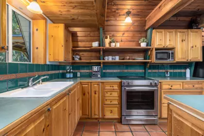 Kitchen Photo of 9480 Emerald Drive, Whistler, BC