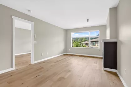 406 500 Klahanie Drive, Port Moody, BC, Port Moody — Apartment/Condo for sale