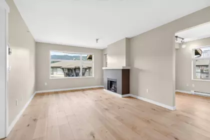 406 500 Klahanie Drive, Port Moody, BC, Port Moody — Apartment/Condo for sale