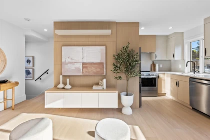 Kitchen Island Photo of 3 6831 Salisbury Avenue, Burnaby, BC