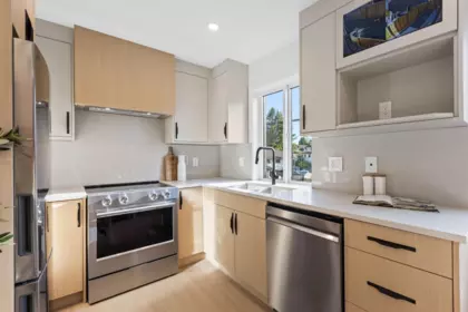 Primary Bedroom Photo of 3 6831 Salisbury Avenue, Burnaby, BC